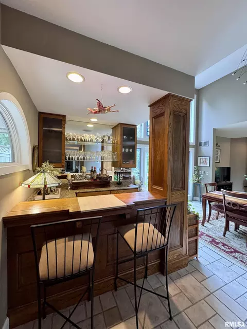 Kitchen - 14 Elmo Dr, Macomb, IL 61455 photo 8 of 10