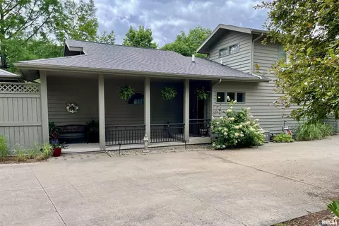 Exterior - 14 Elmo Dr, Macomb, IL 61455 photo 6 of 8