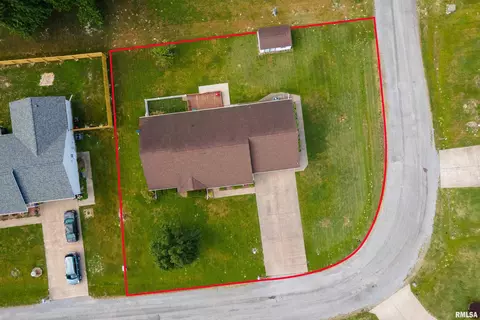 View/Area - 307 Evergreen Trl, Herrin, IL 62948 photo 3 of 6