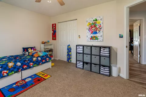 Bedroom - 307 Evergreen Trl, Herrin, IL 62948 photo 4 of 4