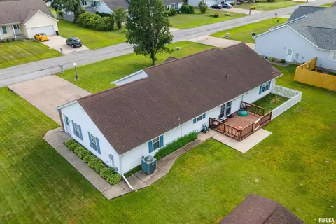 View/Area - 307 Evergreen Trl, Herrin, IL 62948 photo 5 of 6