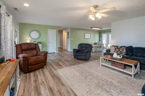 Other - 307 Evergreen Trl, Herrin, IL 62948 photo 2 of 6