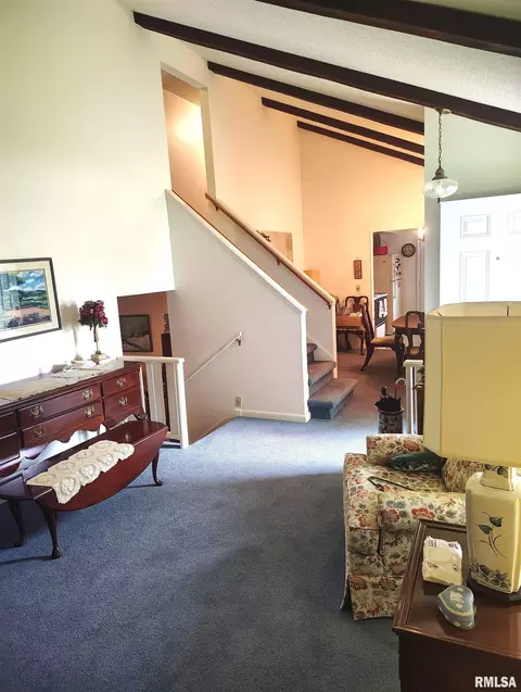 Entry Way - 414 Summers Dr, Macomb, IL 61455 photo 1 of 1
