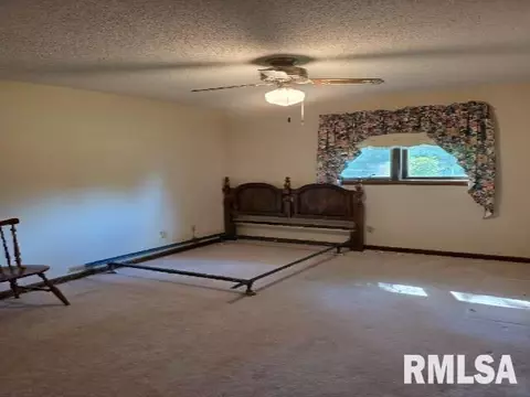 Other - 414 Summers Dr, Macomb, IL 61455 photo 5 of 12