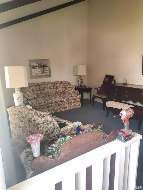 Living - 414 Summers Dr, Macomb, IL 61455 photo 1 of 1