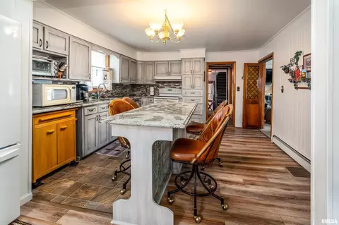 Kitchen - 2305 Weaver Rd, Herrin, IL 62948 photo 5 of 5