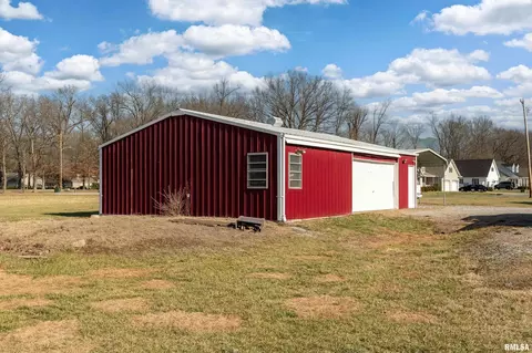 Other - 2305 Weaver Rd, Herrin, IL 62948 photo 10 of 12