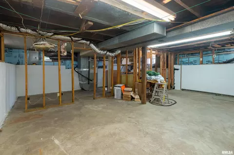 Other - 2305 Weaver Rd, Herrin, IL 62948 photo 5 of 12