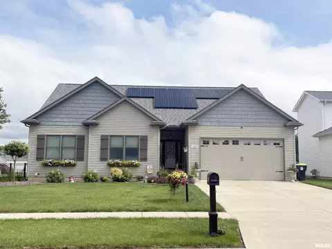 1441 Jadens Way, Washington, IL 61571