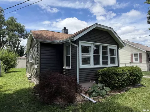 3903 S Lauder Ave, Bartonville, IL 61607