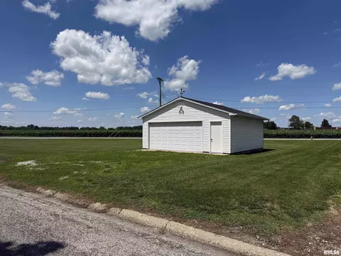 0 Hail St, Bushnell, IL 61422