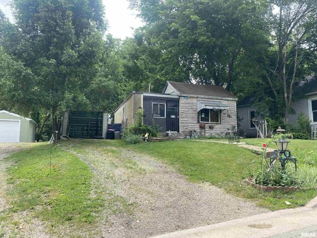 365 Hipple Ct, Canton, IL 61520
