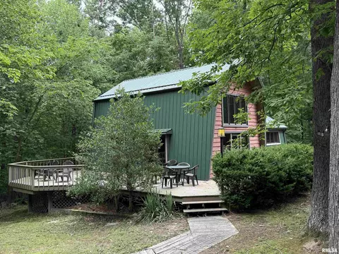 Exterior - 417 Marigold Rd, Murphysboro, IL 62966 photo 5 of 14