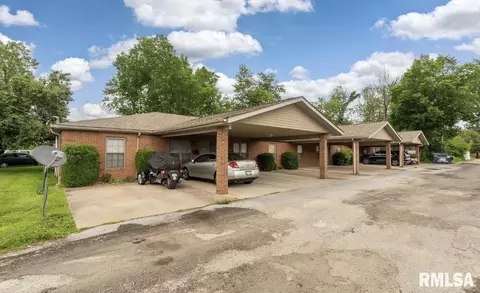 1201 N Mclaren St, Marion, IL 62959