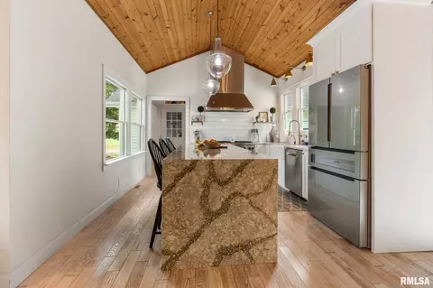 Kitchen - 412 Mine B Rd, Herrin, IL 62948 photo 1 of 4