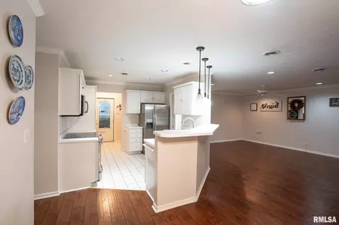 Other - 2803 Hickory Ln, Marion, IL 62959 photo 2 of 10