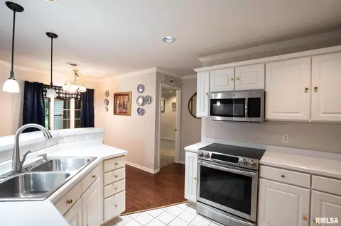 Kitchen - 2803 Hickory Ln, Marion, IL 62959 photo 1 of 4