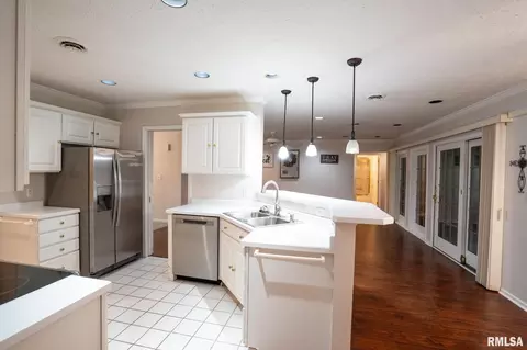 Kitchen - 2803 Hickory Ln, Marion, IL 62959 photo 4 of 4