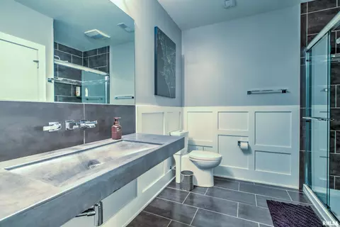 Bath - 918 S Copperpoint Dr, Dunlap, IL 61525 photo 10 of 10