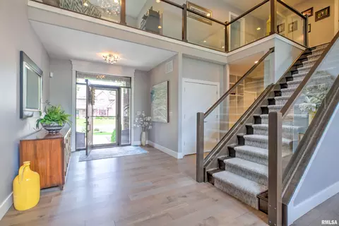 Entry Way - 918 S Copperpoint Dr, Dunlap, IL 61525 photo 2 of 4