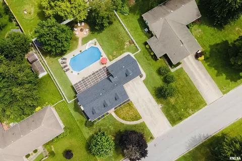 View/Area - 1004 E Gregory Ave, Marion, IL 62959 photo 2 of 2