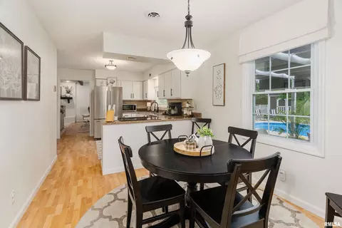 Dining - 1004 E Gregory Ave, Marion, IL 62959 photo 4 of 4