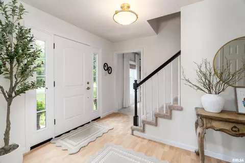 Entry Way - 1004 E Gregory Ave, Marion, IL 62959 photo 2 of 4