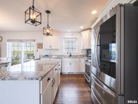 Kitchen - 1225 Brown Ct, Washington, IL 61571 photo 2 of 4