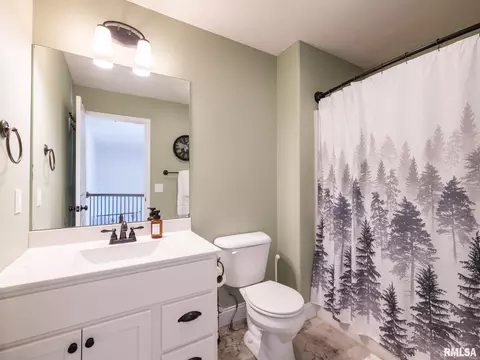 Bath - 1225 Brown Ct, Washington, IL 61571 photo 5 of 6