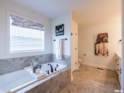 Bath - 1225 Brown Ct, Washington, IL 61571 photo 4 of 6