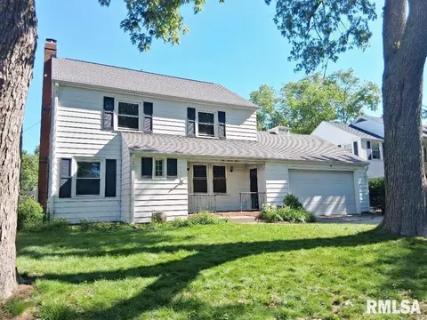223 W Hollyridge Cir, Peoria, IL 61614