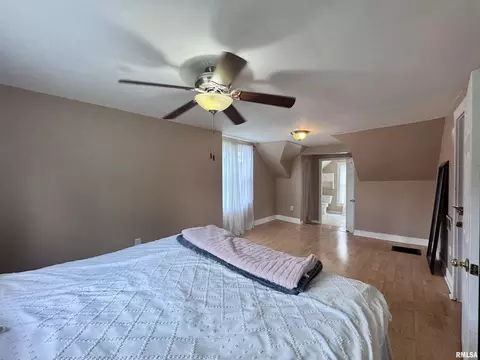 Bedroom - 332 S Dudley St, Macomb, IL 61455 photo 5 of 5