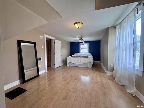 Bedroom - 332 S Dudley St, Macomb, IL 61455 photo 4 of 5