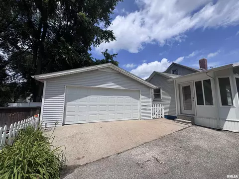 Other - 332 S Dudley St, Macomb, IL 61455 photo 2 of 2