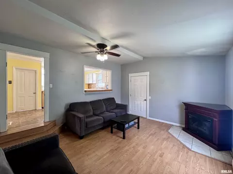 Living - 332 S Dudley St, Macomb, IL 61455 photo 10 of 10