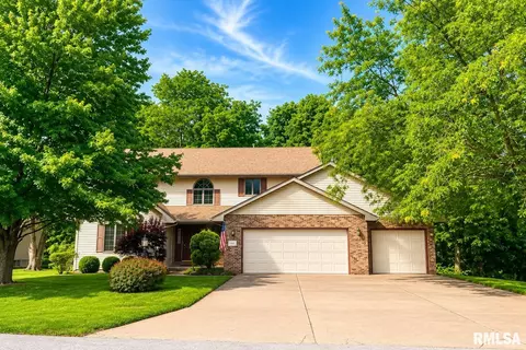 504 Wedgewood Ter, Germantown Hills, IL 61548