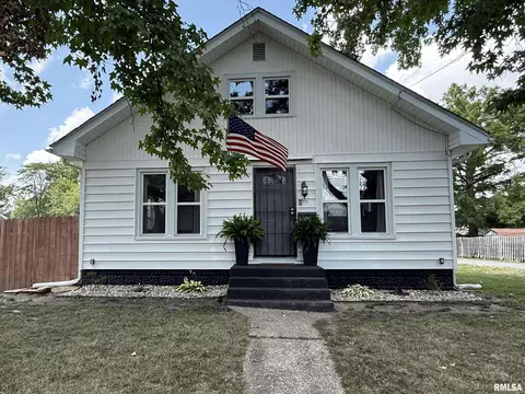 1606 W Copeland St, Marion, IL 62959