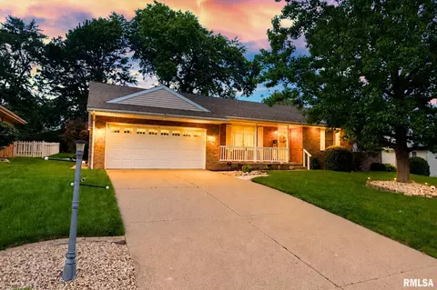 1637 W Gaylord Ave, Peoria, IL 61614
