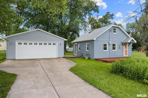 125 22nd St, East Peoria, IL 61611