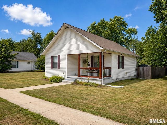 1205 W Adams St, Herrin, IL 62948