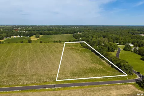 621 N Greengold Rd, Hanna City, IL 61536