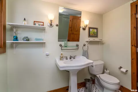 Bath - 526 Shiloh Rd, Cobden, IL 62920 photo 6 of 6