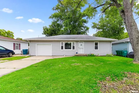 200 Racill Ct, East Peoria, IL 61611