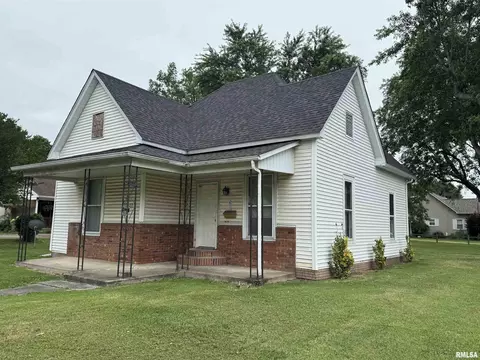 402 S Bentley St, Marion, IL 62959