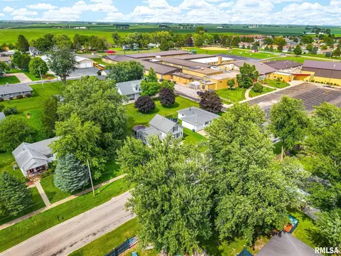 View/Area - 715 E Chatham St, Metamora, IL 61548 photo 1 of 11