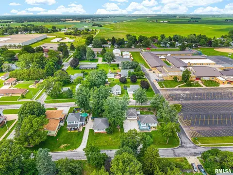 View/Area - 715 E Chatham St, Metamora, IL 61548 photo 8 of 11