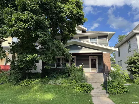 1113 N Maplewood Ave, Peoria, IL 61606