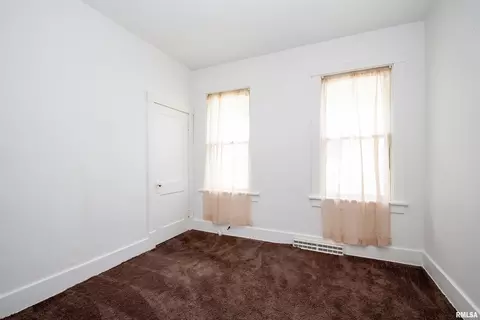 1101 E Willcox Ave, Peoria, IL 61603 photo 16