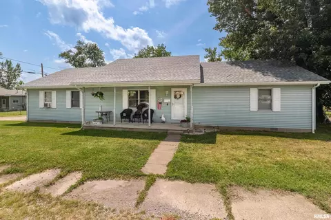 851 Panama St, Eldorado, IL 62930