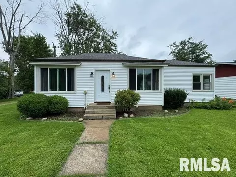110 E Park Ave, Deer Creek, IL 61733